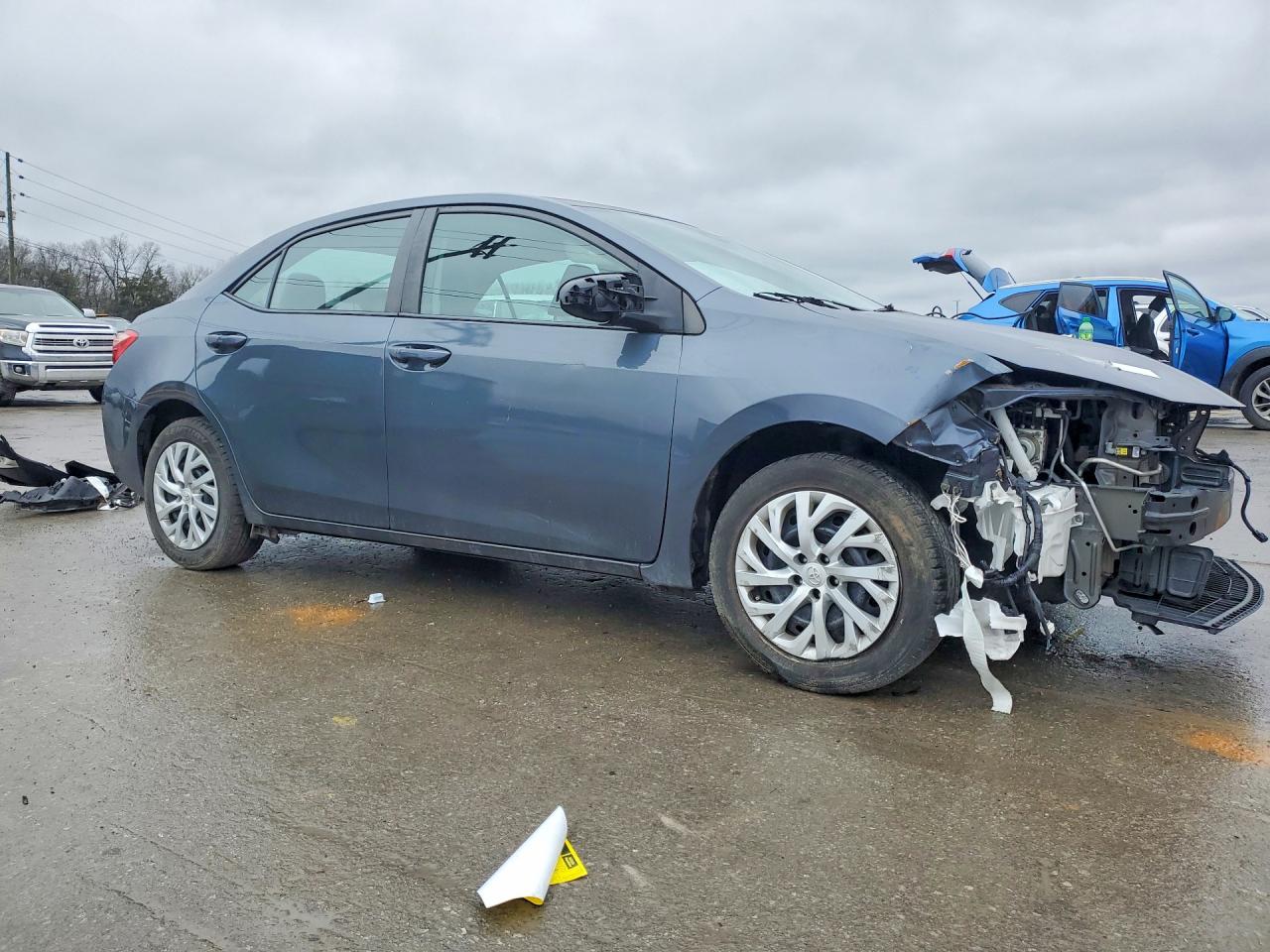 2018 TOYOTA COROLLA LE photo 10