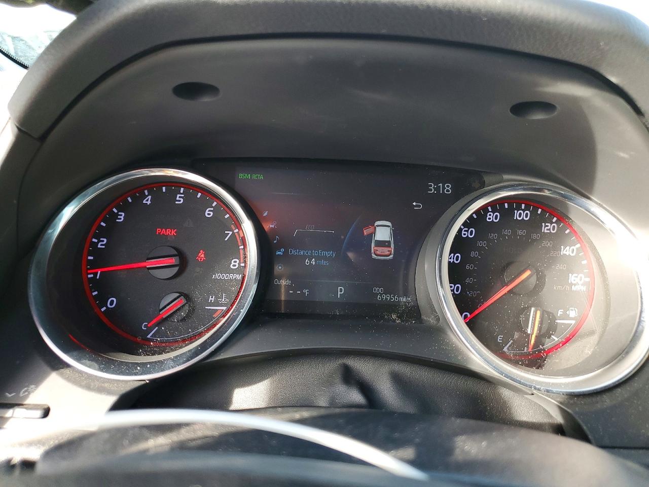 2019 TOYOTA CAMRY XSE photo 17