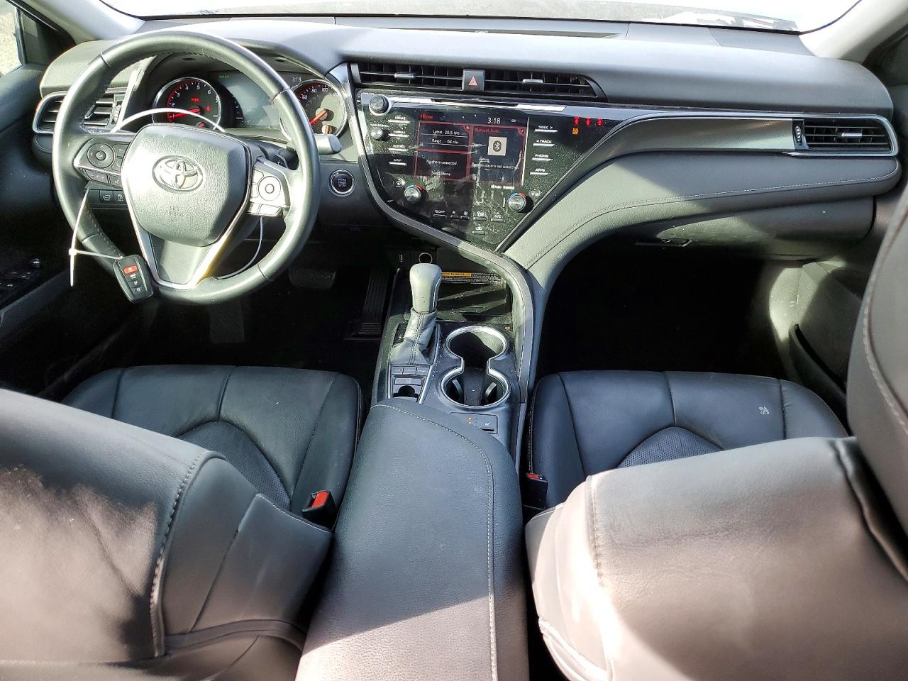 2019 TOYOTA CAMRY XSE photo 15