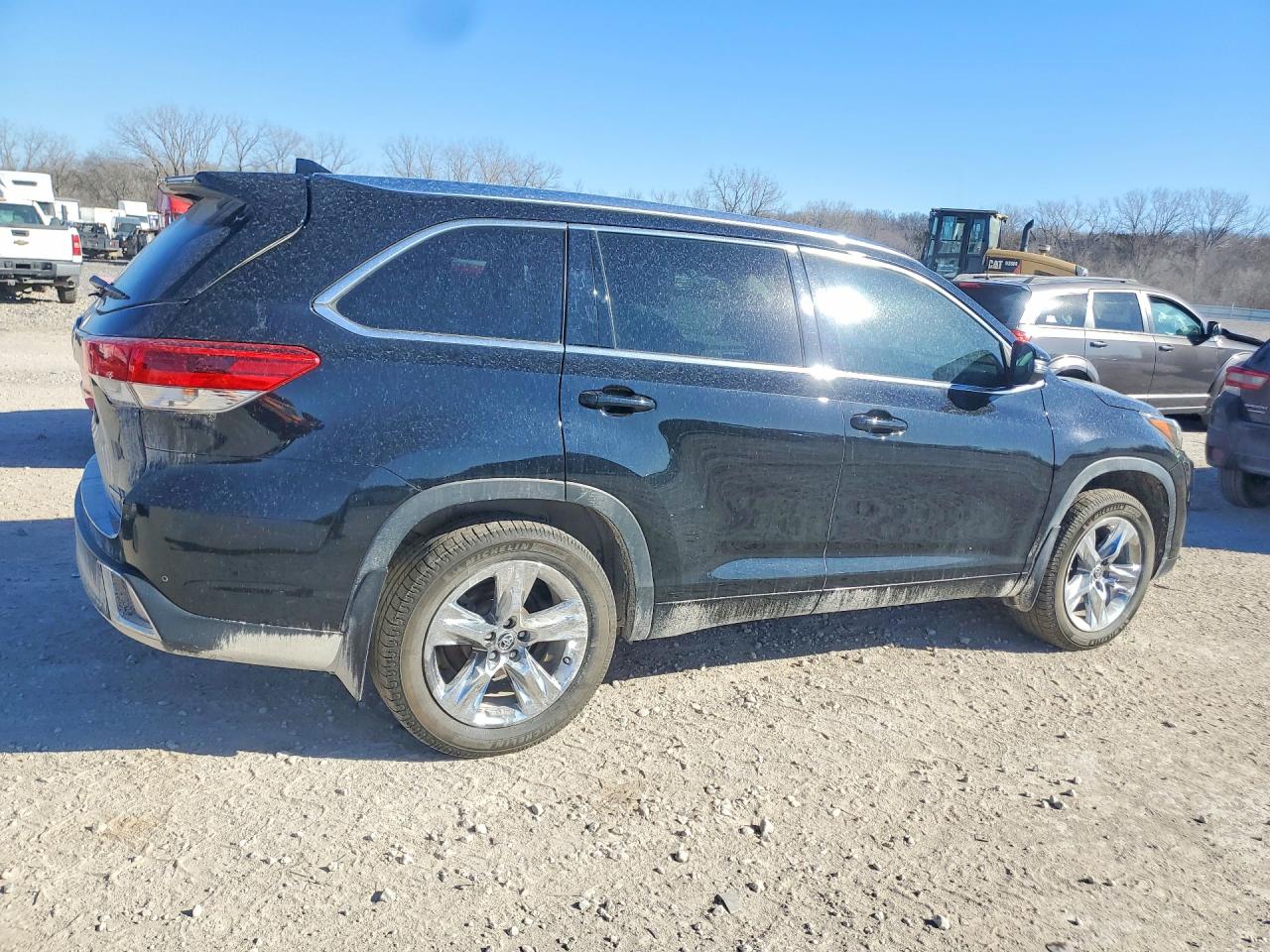2019 TOYOTA HIGHLANDER LIMITED PLATINUM photo 3