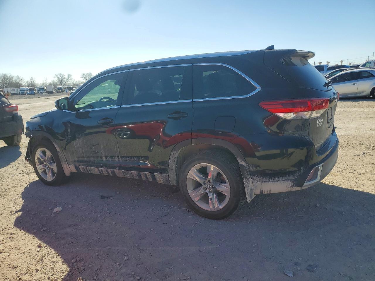 2019 TOYOTA HIGHLANDER LIMITED PLATINUM photo 2
