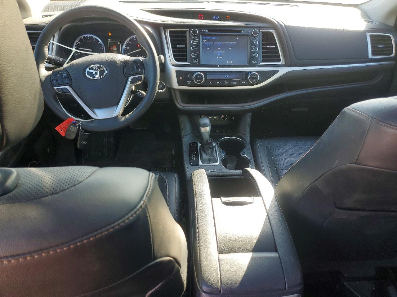2019 TOYOTA HIGHLANDER LIMITED PLATINUM photo 8