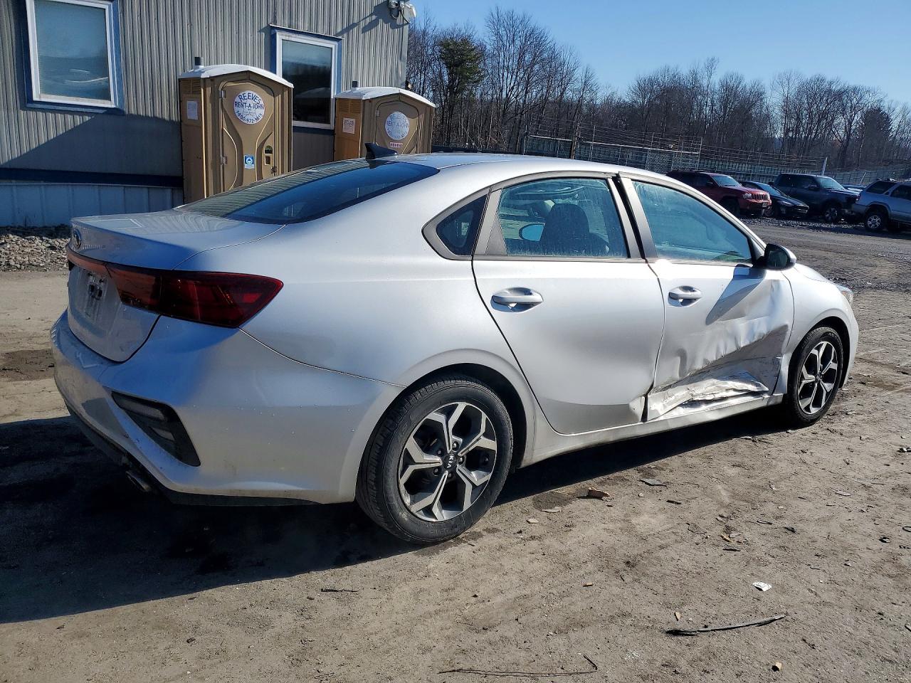 2021 KIA FORTE LXS photo 3