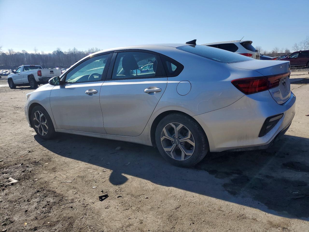 2021 KIA FORTE LXS photo 2