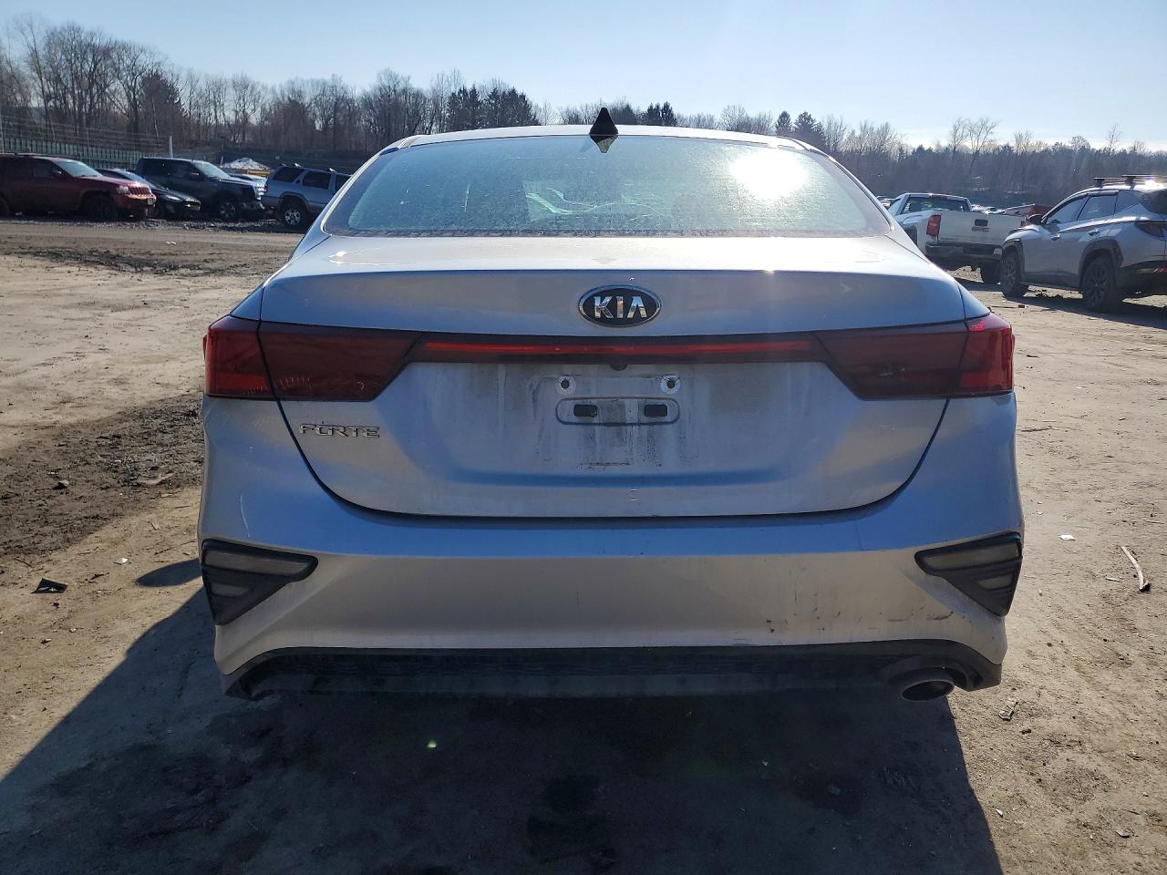 2021 KIA FORTE LXS photo 6
