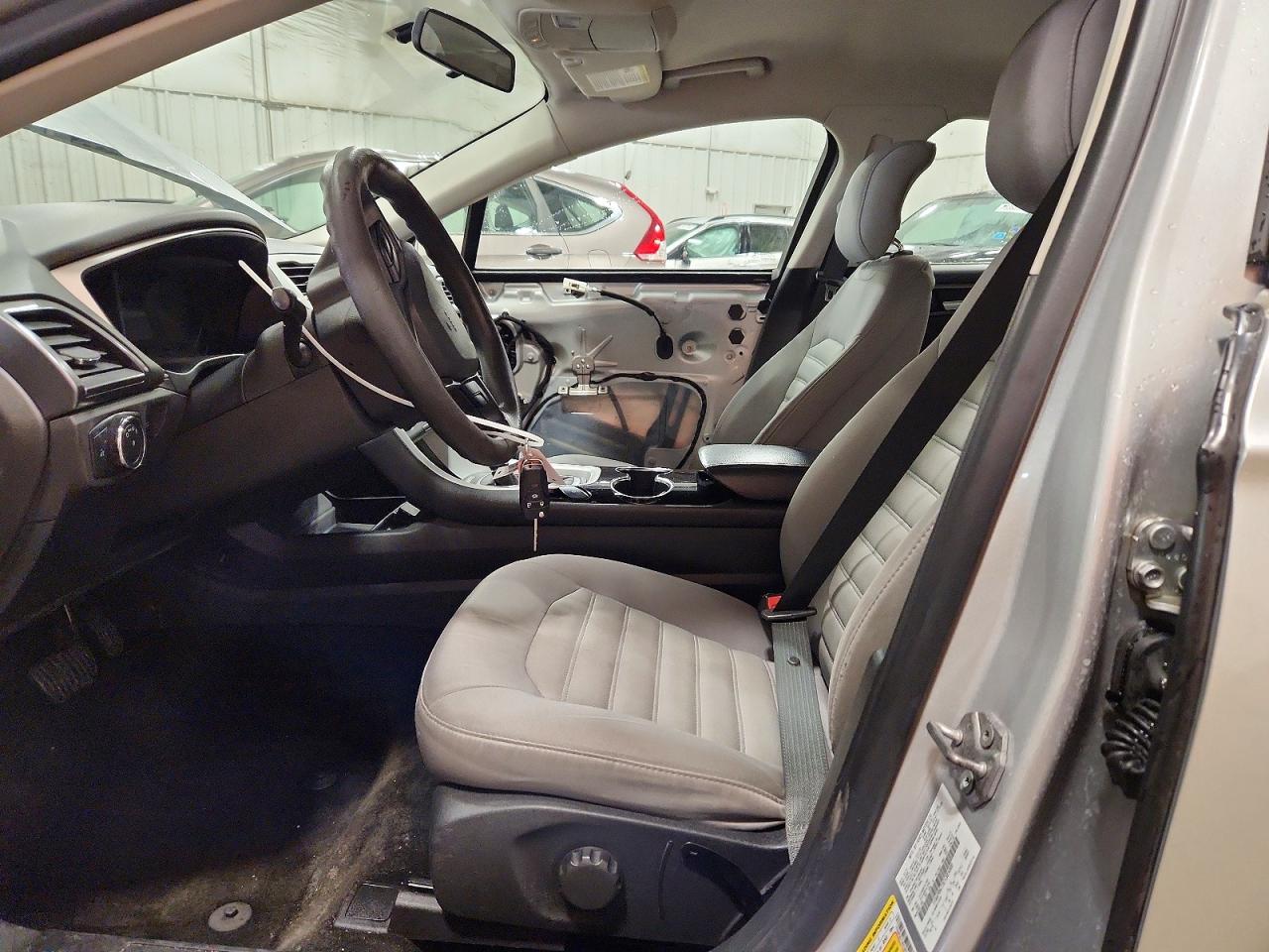2014 FORD FUSION S photo 25