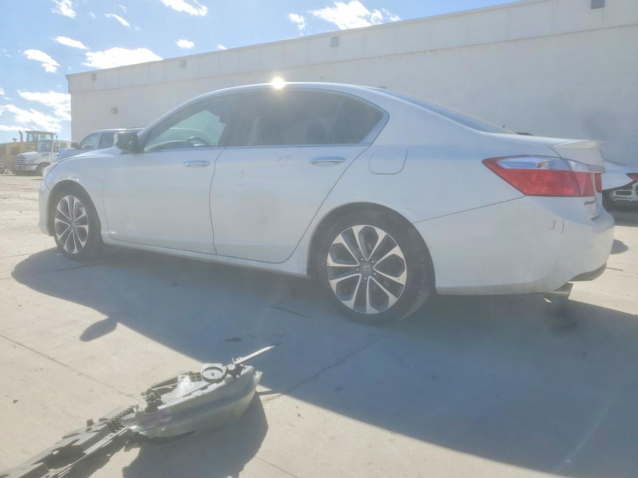 2014 HONDA ACCORD SPORT photo 2