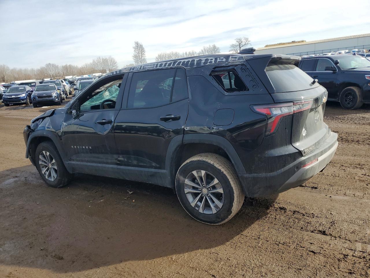 2026 CHEVROLET EQUINOX LT photo 3