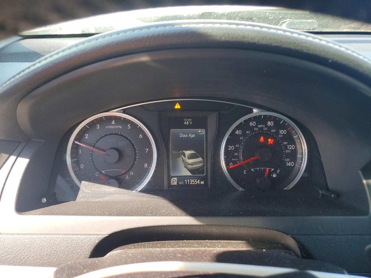 2015 TOYOTA CAMRY SE photo 9