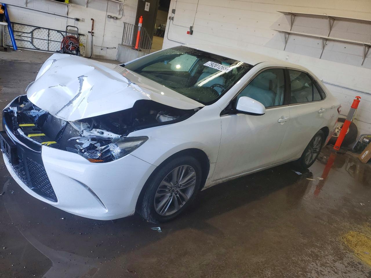 2015 TOYOTA CAMRY