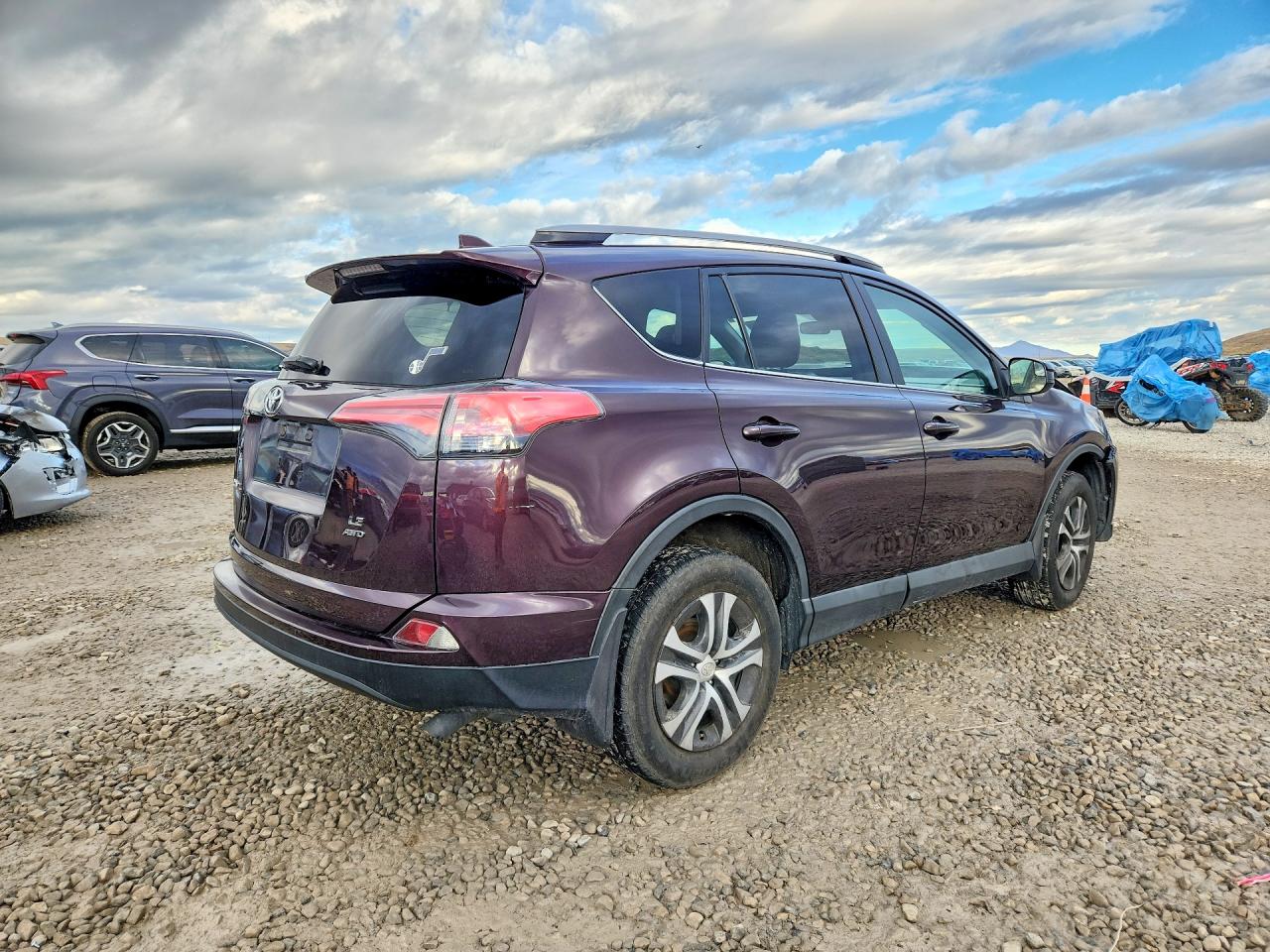 2017 TOYOTA RAV4 LE photo 3