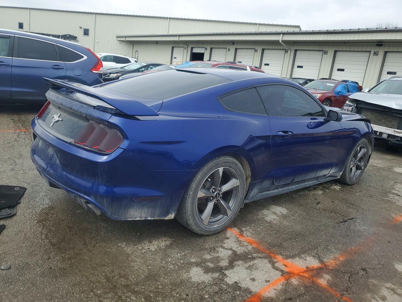 2016 FORD MUSTANG photo 5