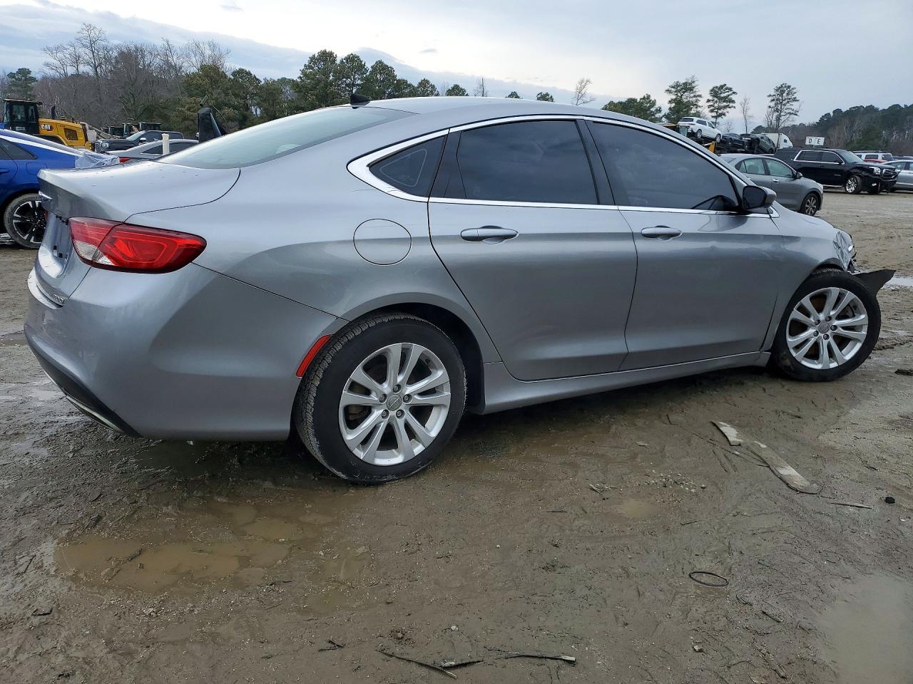 2015 CHRYSLER 200 LIMITED photo 3