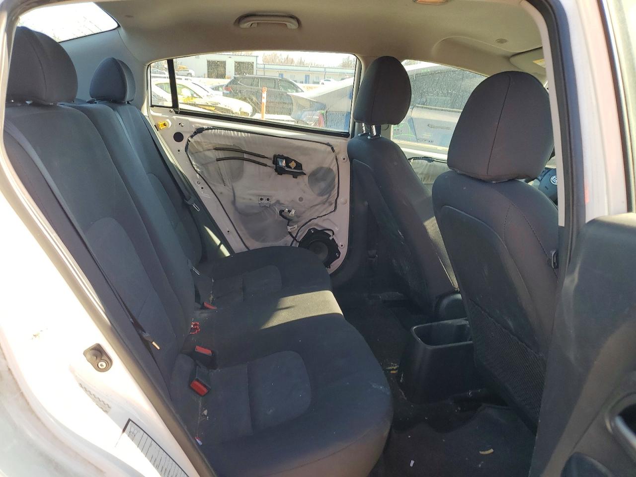 2016 KIA RIO LX photo 10