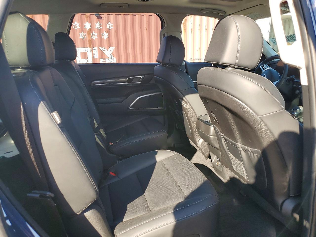 2025 KIA TELLURIDE S photo 19