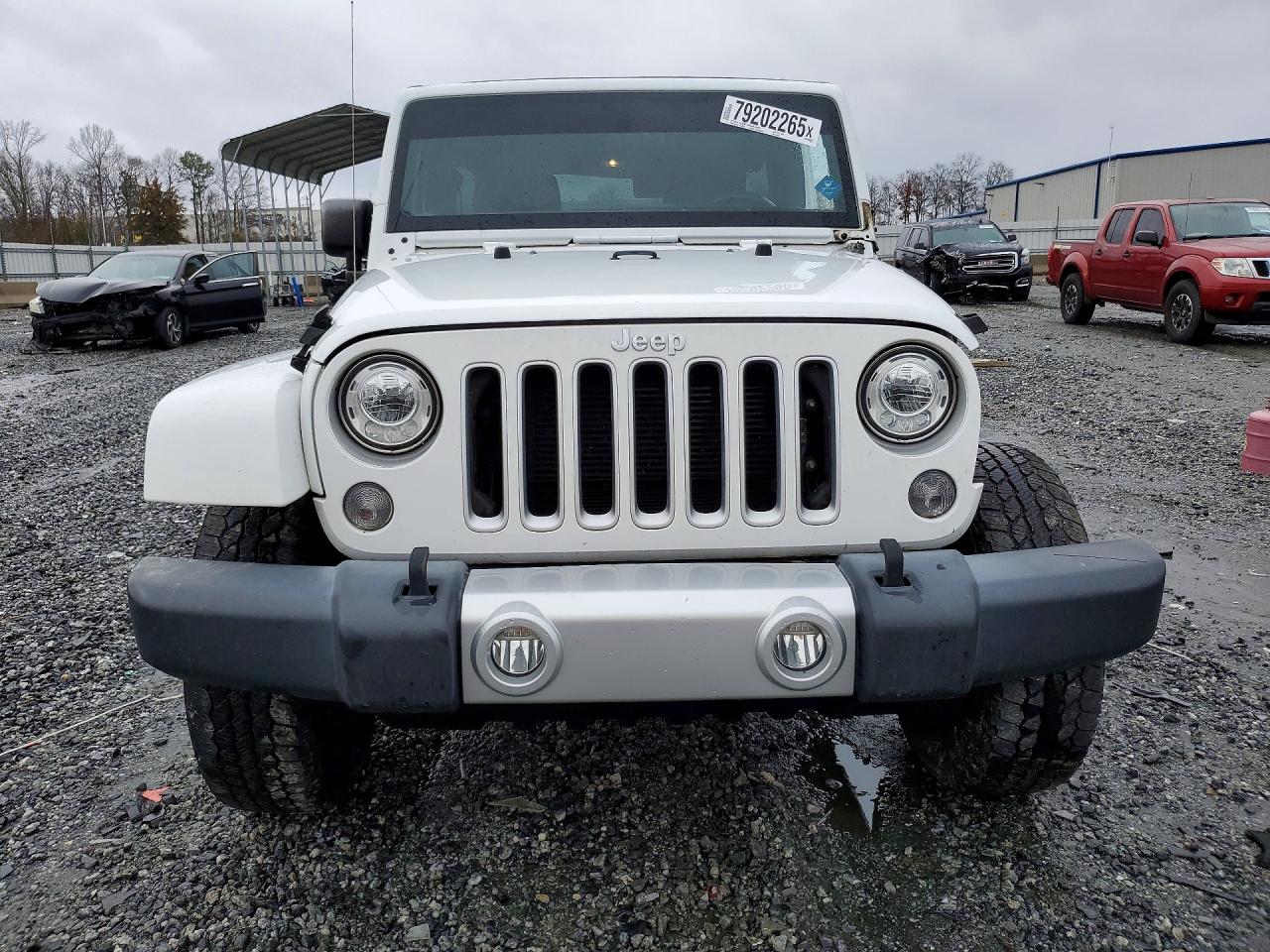 2018 JEEP WRANGLER UNLIMITED SAHARA photo 5