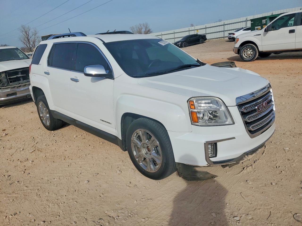 2017 GMC TERRAIN SLT photo 10