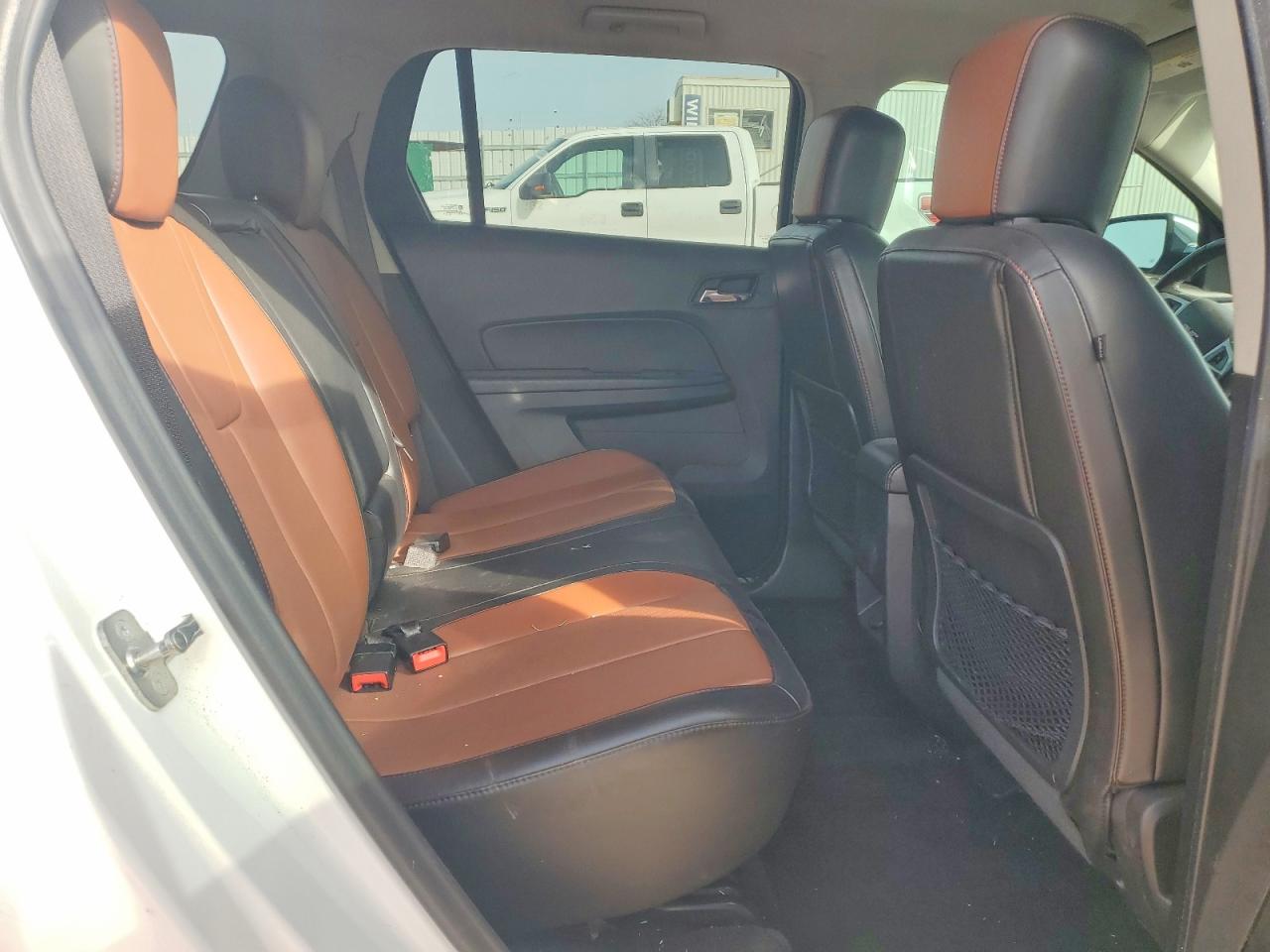 2017 GMC TERRAIN SLT photo 28