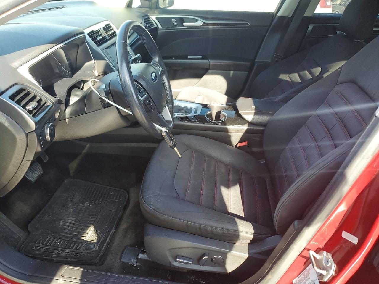 2015 FORD FUSION SE photo 13