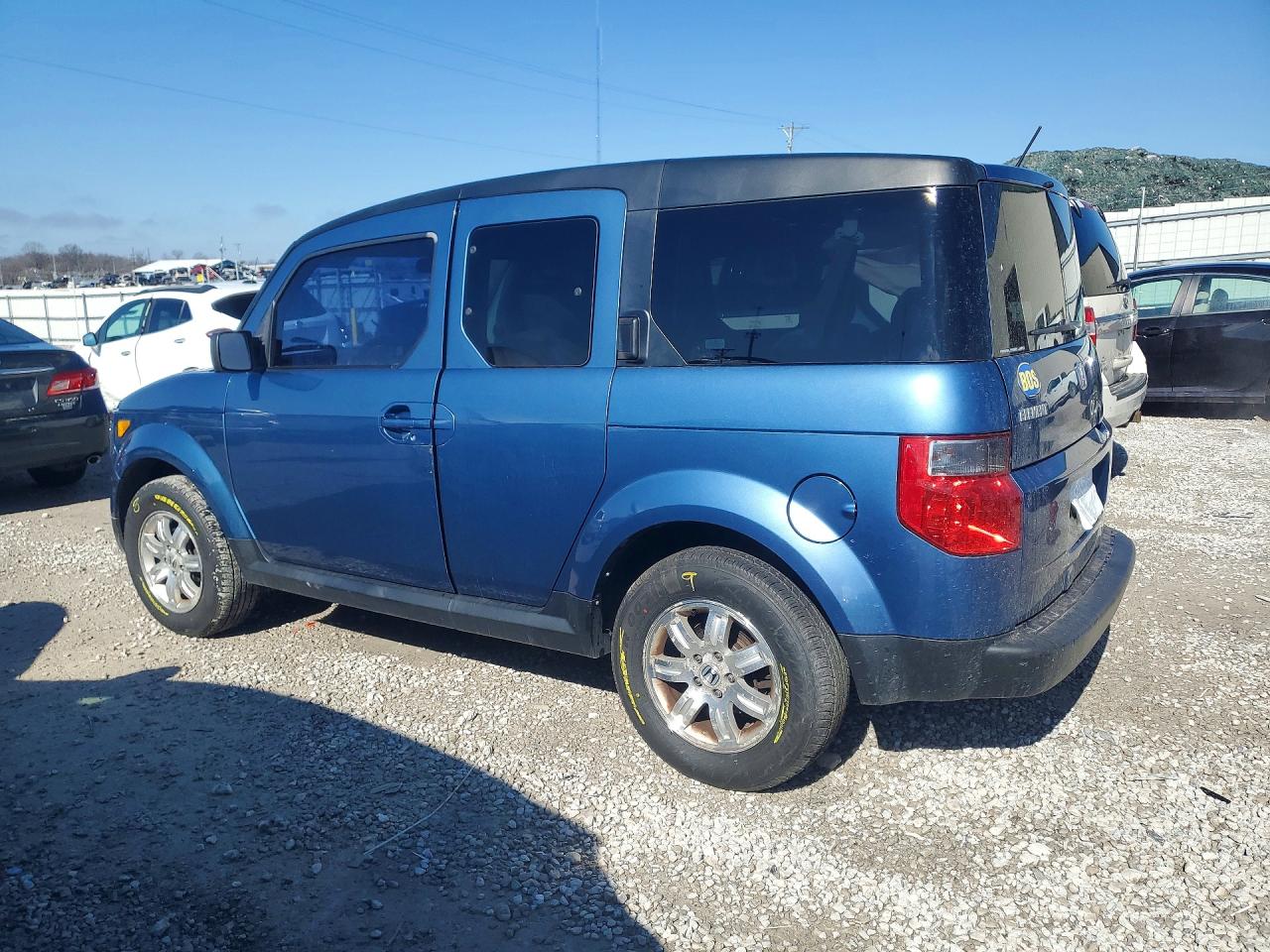 2007 HONDA ELEMENT EX photo 2