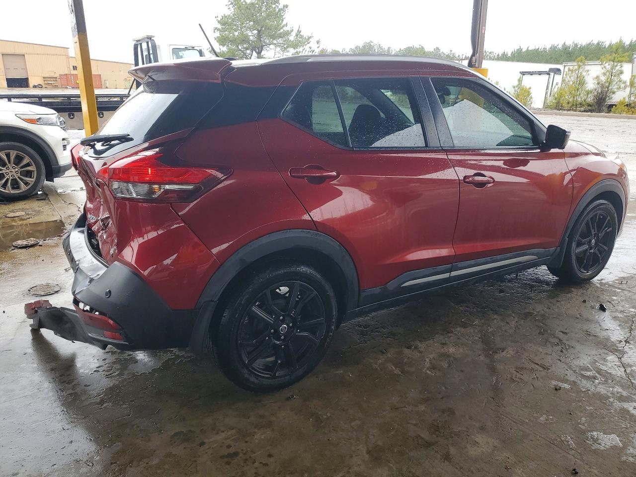 2020 NISSAN KICKS SR photo 7