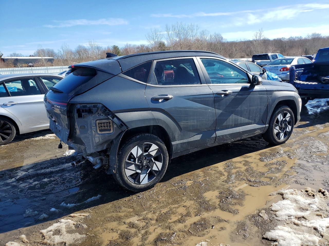 2024 HYUNDAI KONA SEL photo 5