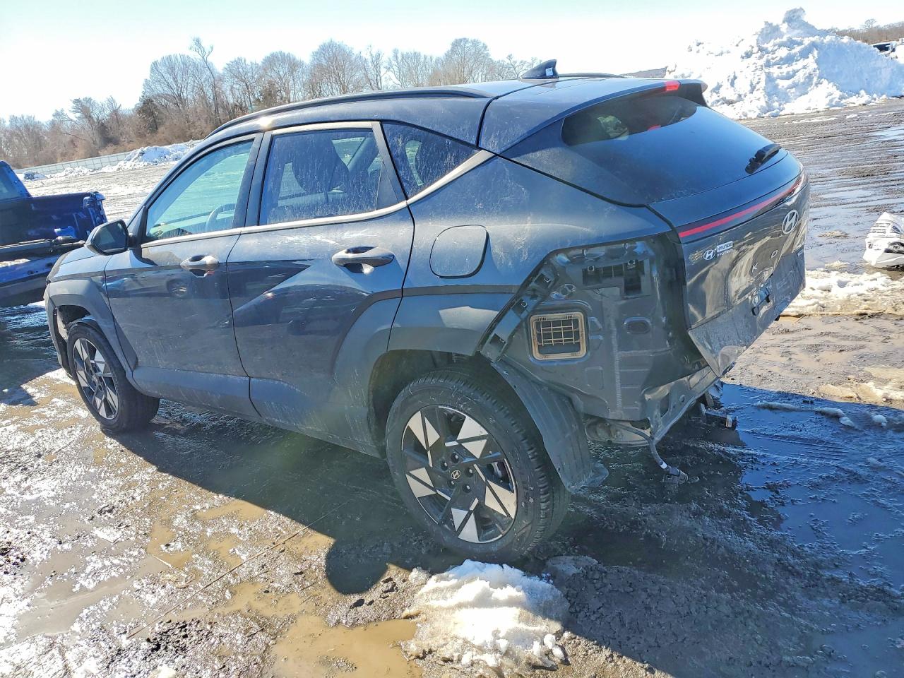 2024 HYUNDAI KONA SEL photo 3