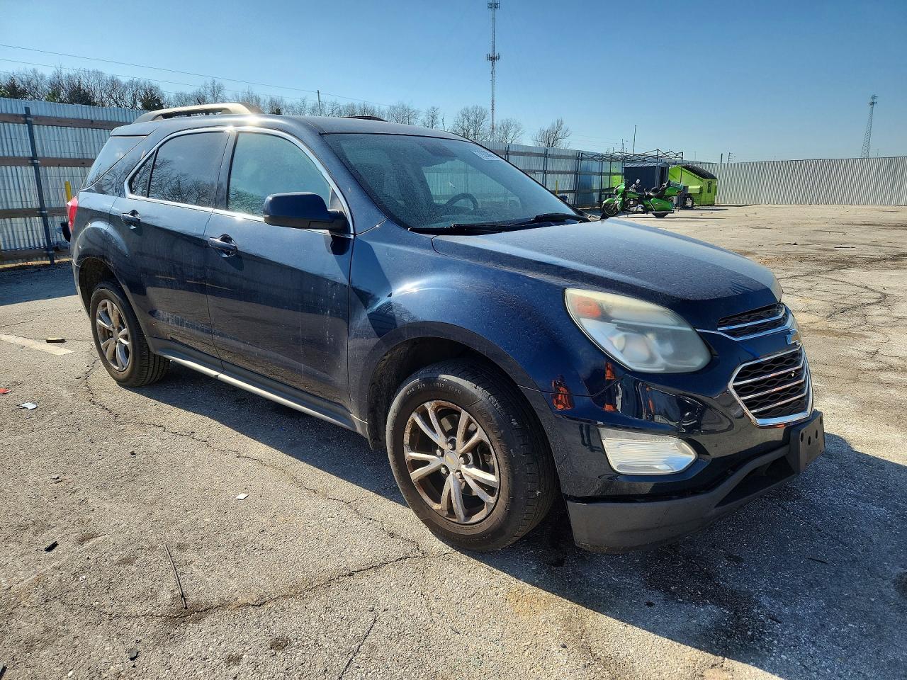 2016 CHEVROLET EQUINOX LT photo 4