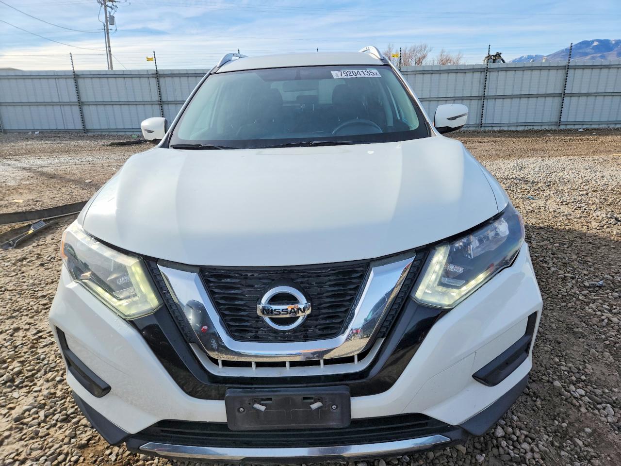 2017 NISSAN ROGUE SV photo 9