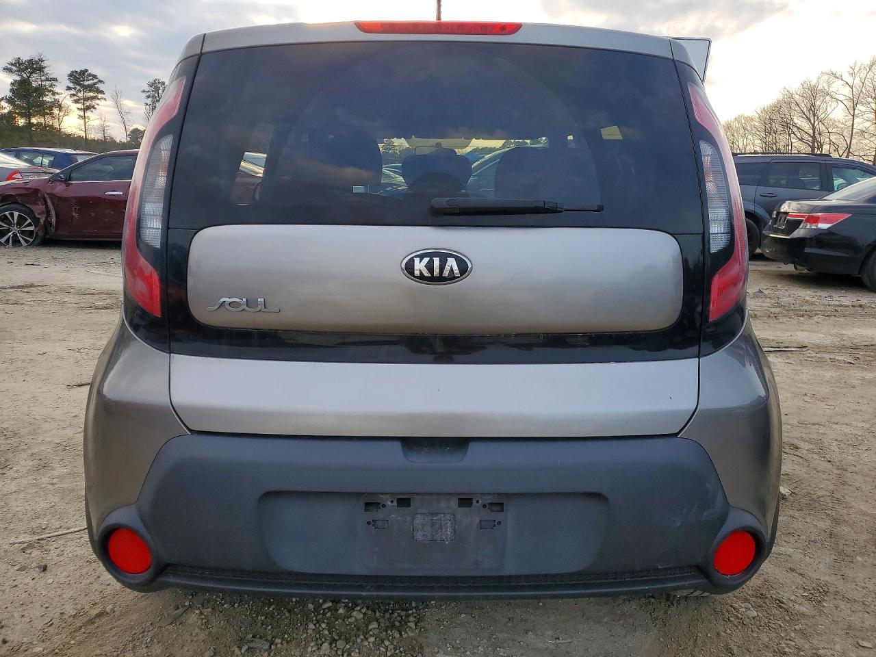 2015 KIA SOUL + photo 16