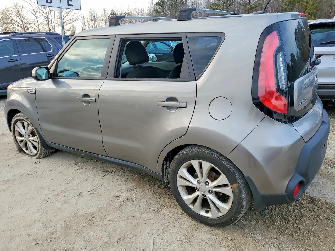 2015 KIA SOUL + photo 4