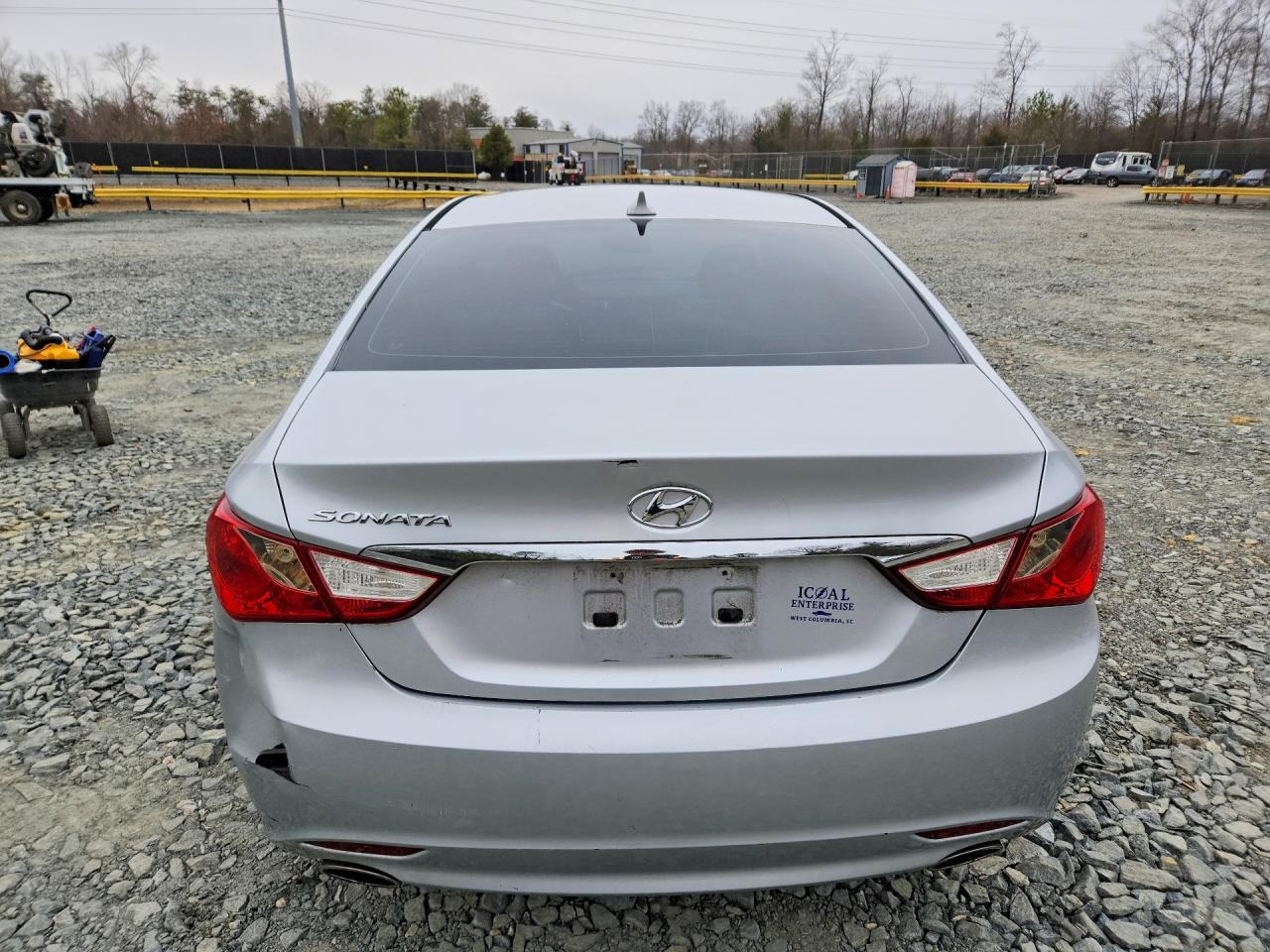 2013 HYUNDAI SONATA SE photo 11