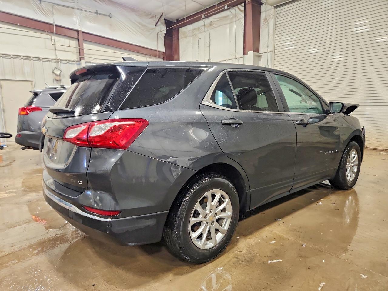 2021 CHEVROLET EQUINOX LT photo 3