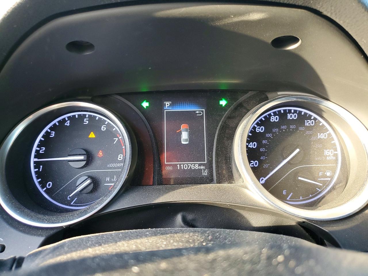 2018 TOYOTA CAMRY SE photo 9