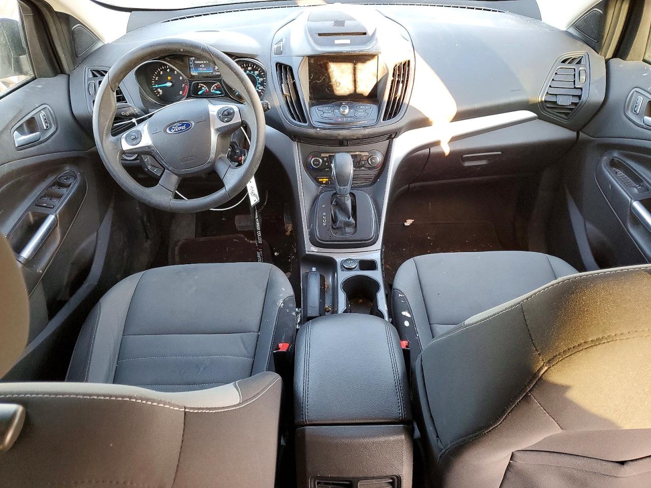 2016 FORD ESCAPE SE photo 8