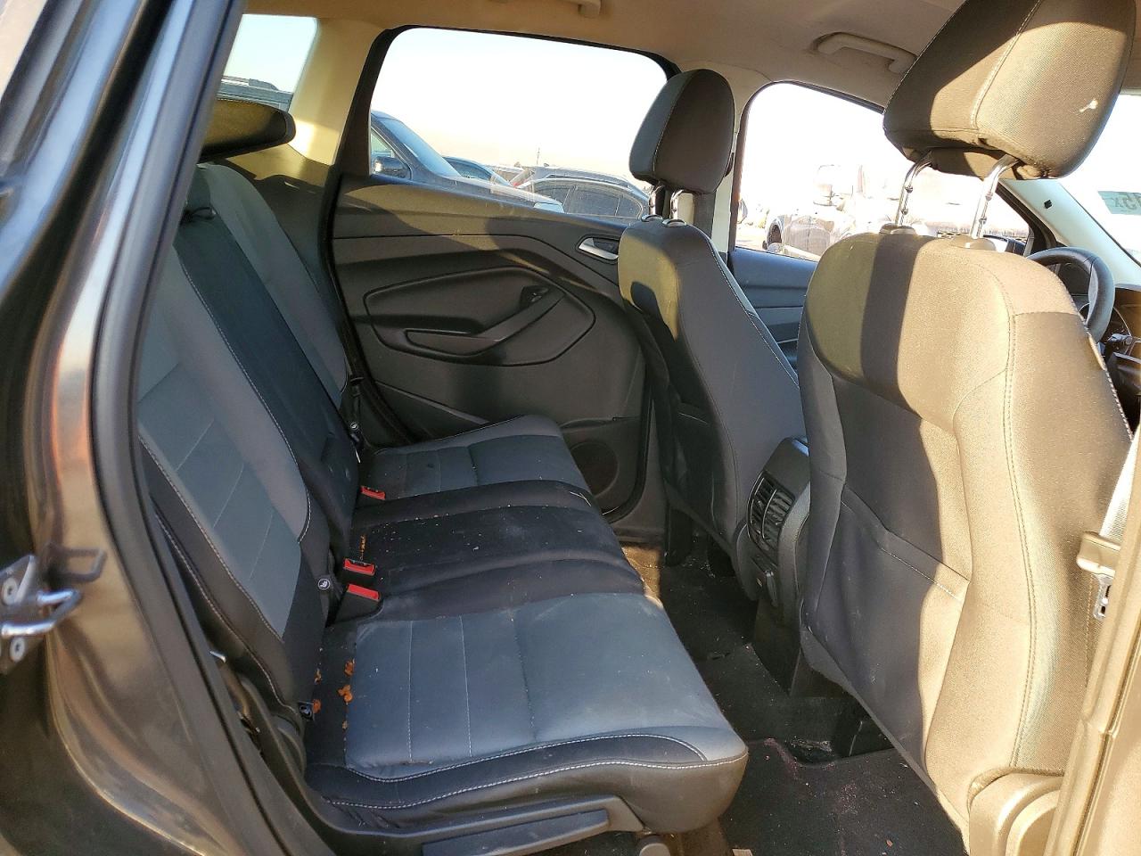 2016 FORD ESCAPE SE photo 10