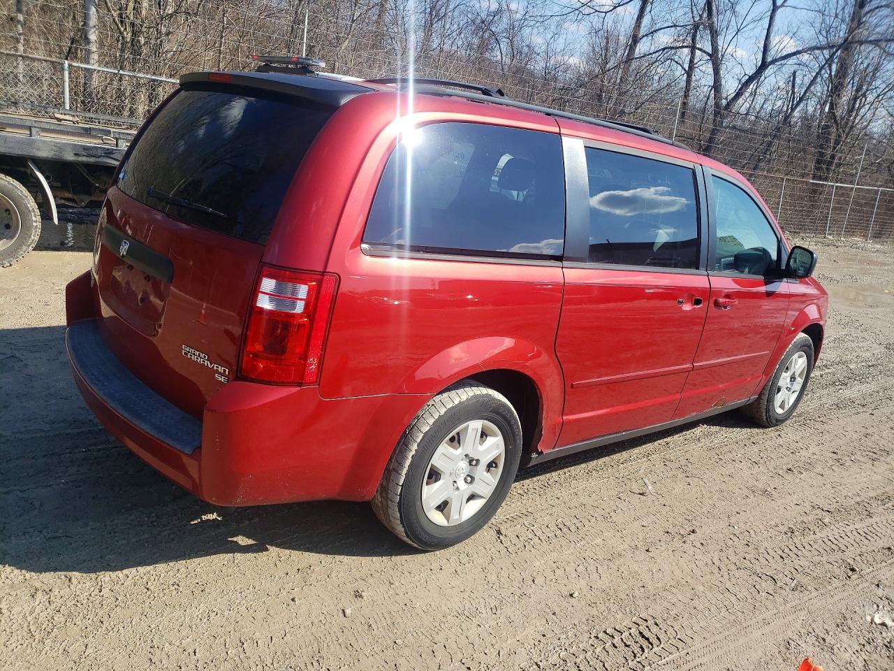 2010 DODGE GRAND CARAVAN SE photo 3