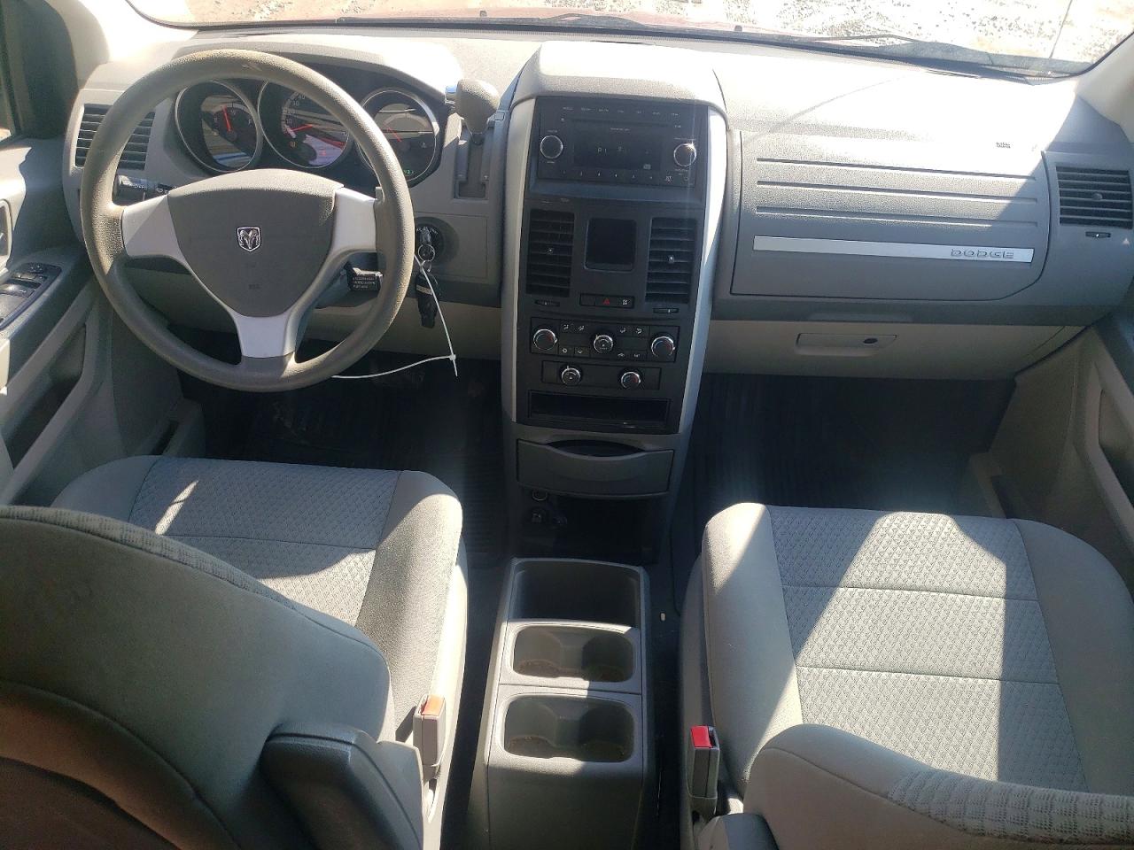 2010 DODGE GRAND CARAVAN SE photo 8
