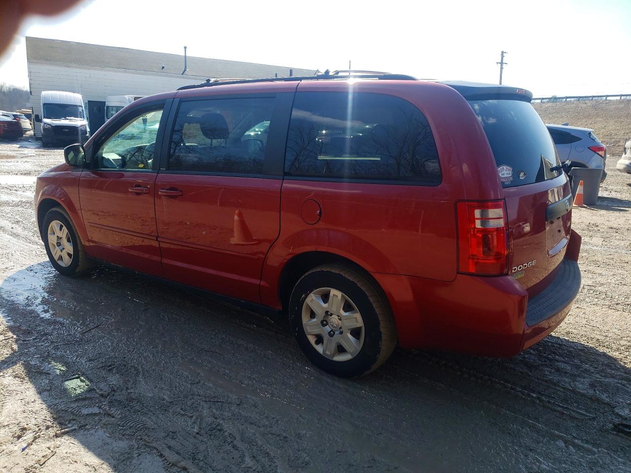 2010 DODGE GRAND CARAVAN SE photo 2