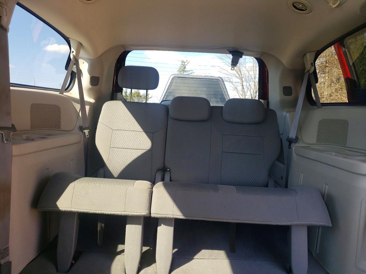 2010 DODGE GRAND CARAVAN SE photo 10