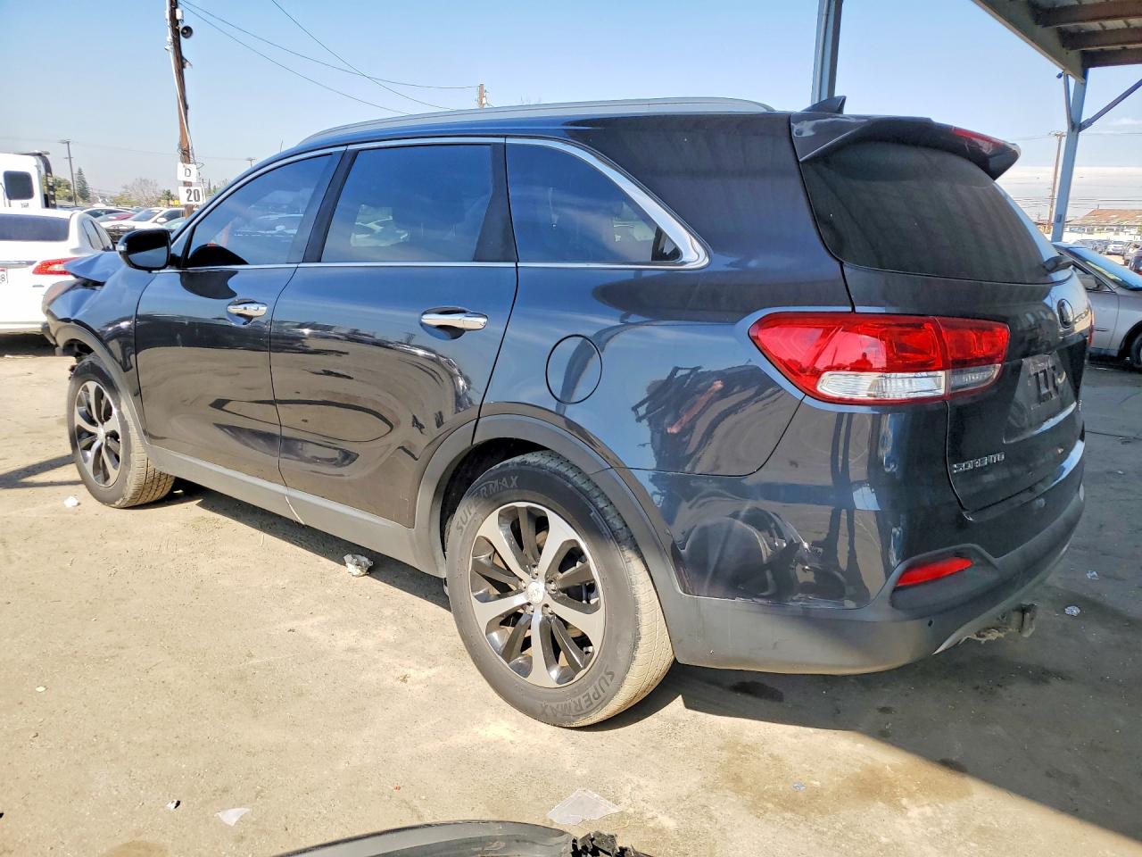 2017 KIA SORENTO EX V6 photo 2