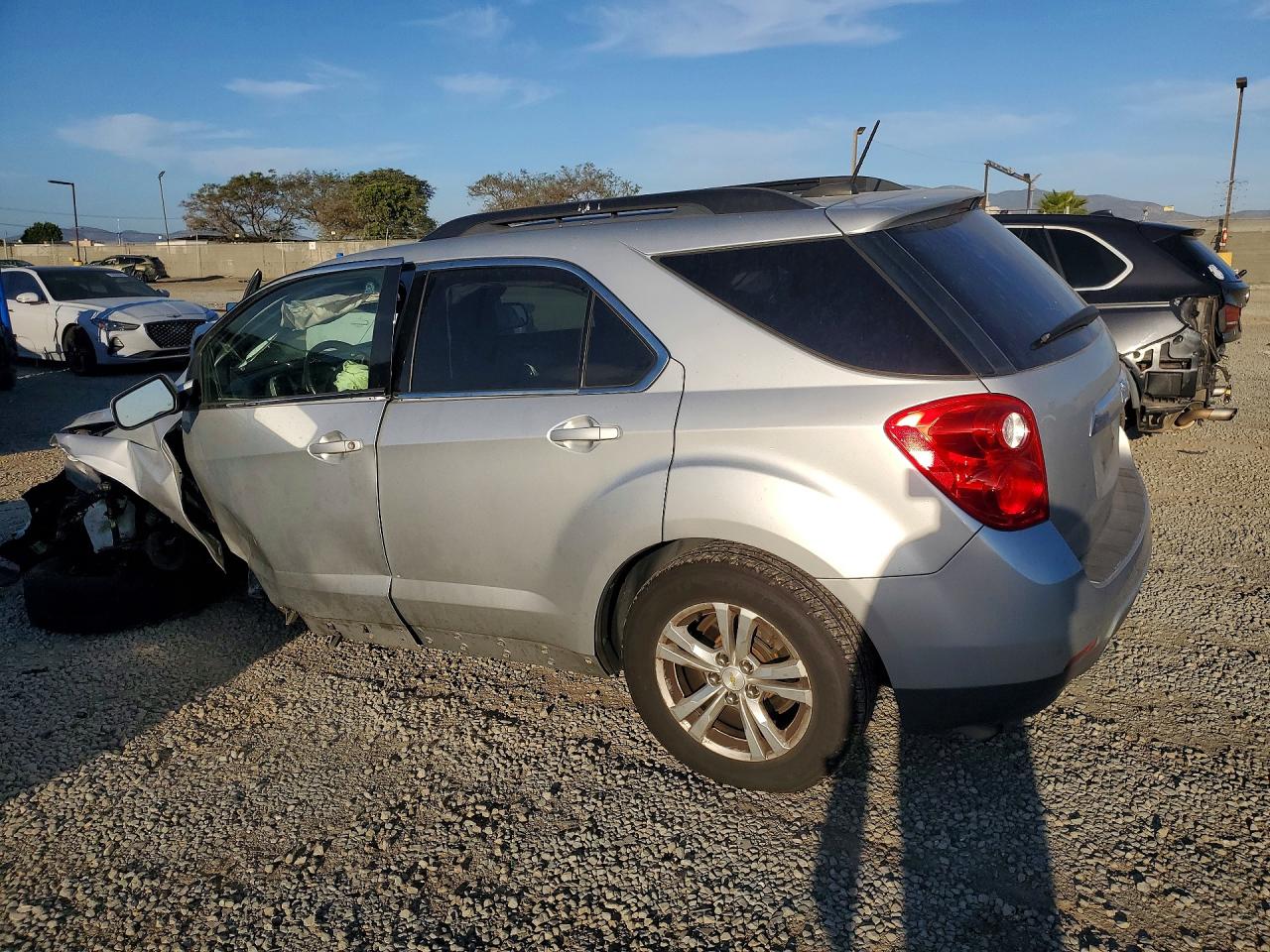 2015 CHEVROLET EQUINOX LT photo 4