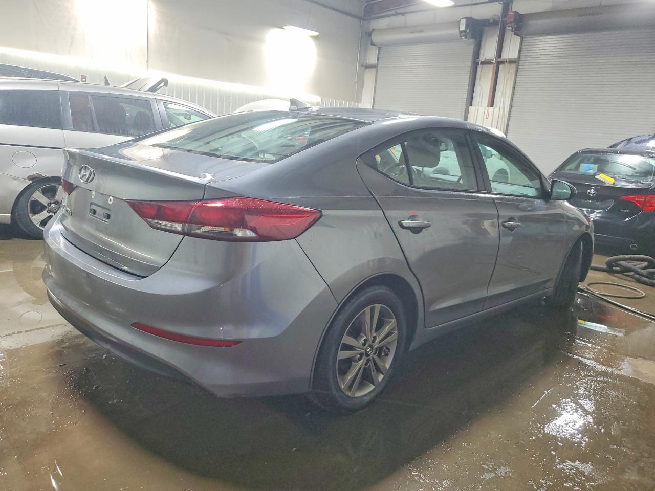 2018 HYUNDAI ELANTRA VALUE EDITION photo 3
