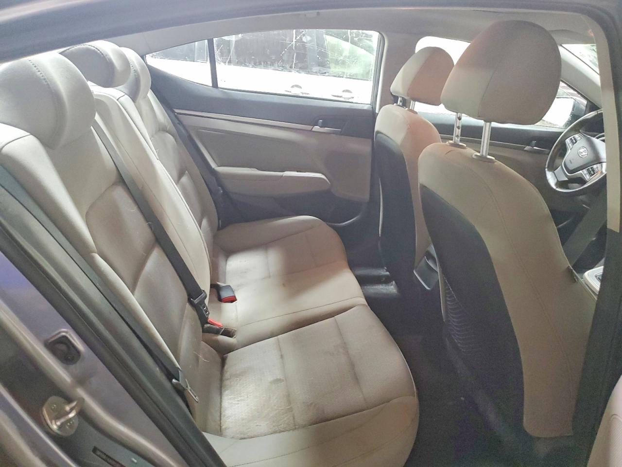 2018 HYUNDAI ELANTRA VALUE EDITION photo 10