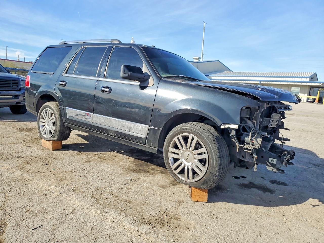 2008 LINCOLN NAVIGATOR photo 10