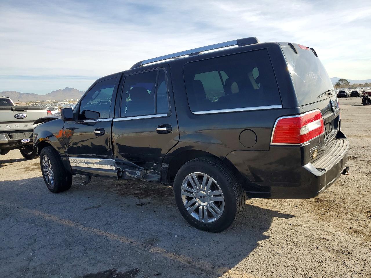 2008 LINCOLN NAVIGATOR photo 4