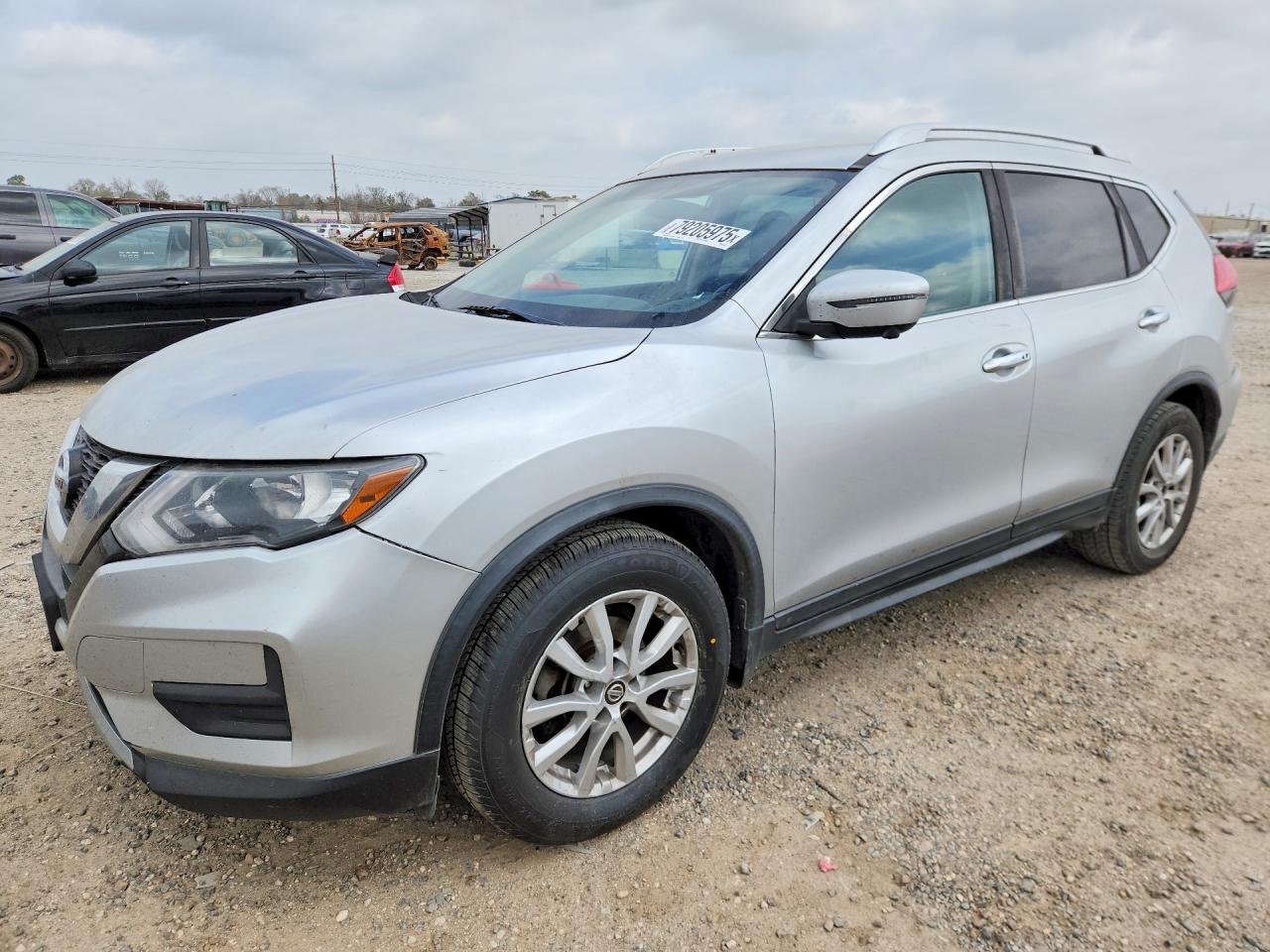 2017 NISSAN ROGUE