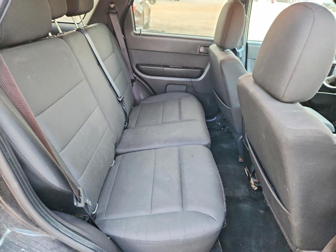 2011 FORD ESCAPE XLT photo 11