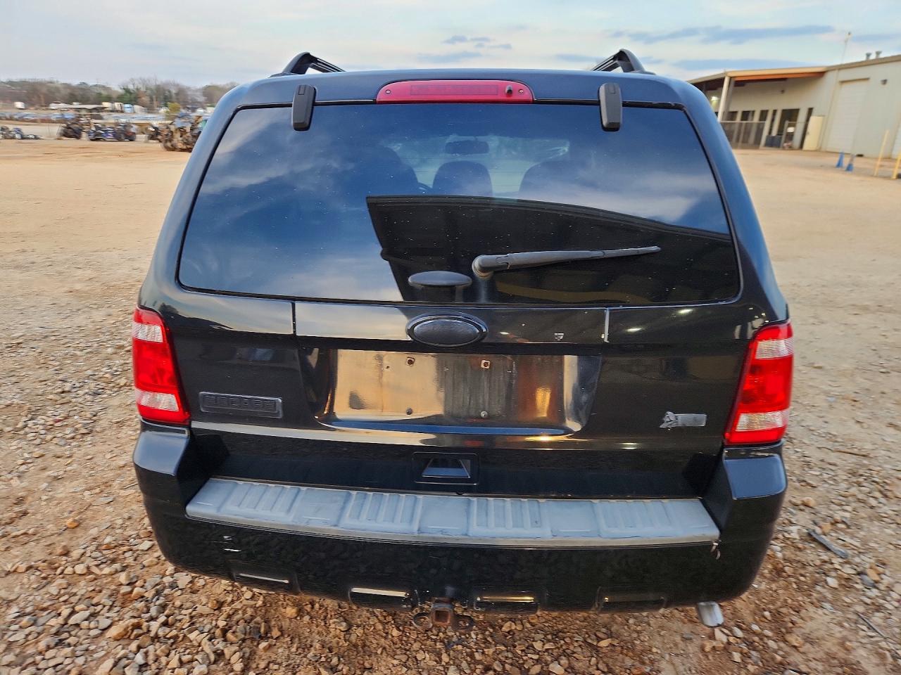 2011 FORD ESCAPE XLT photo 6
