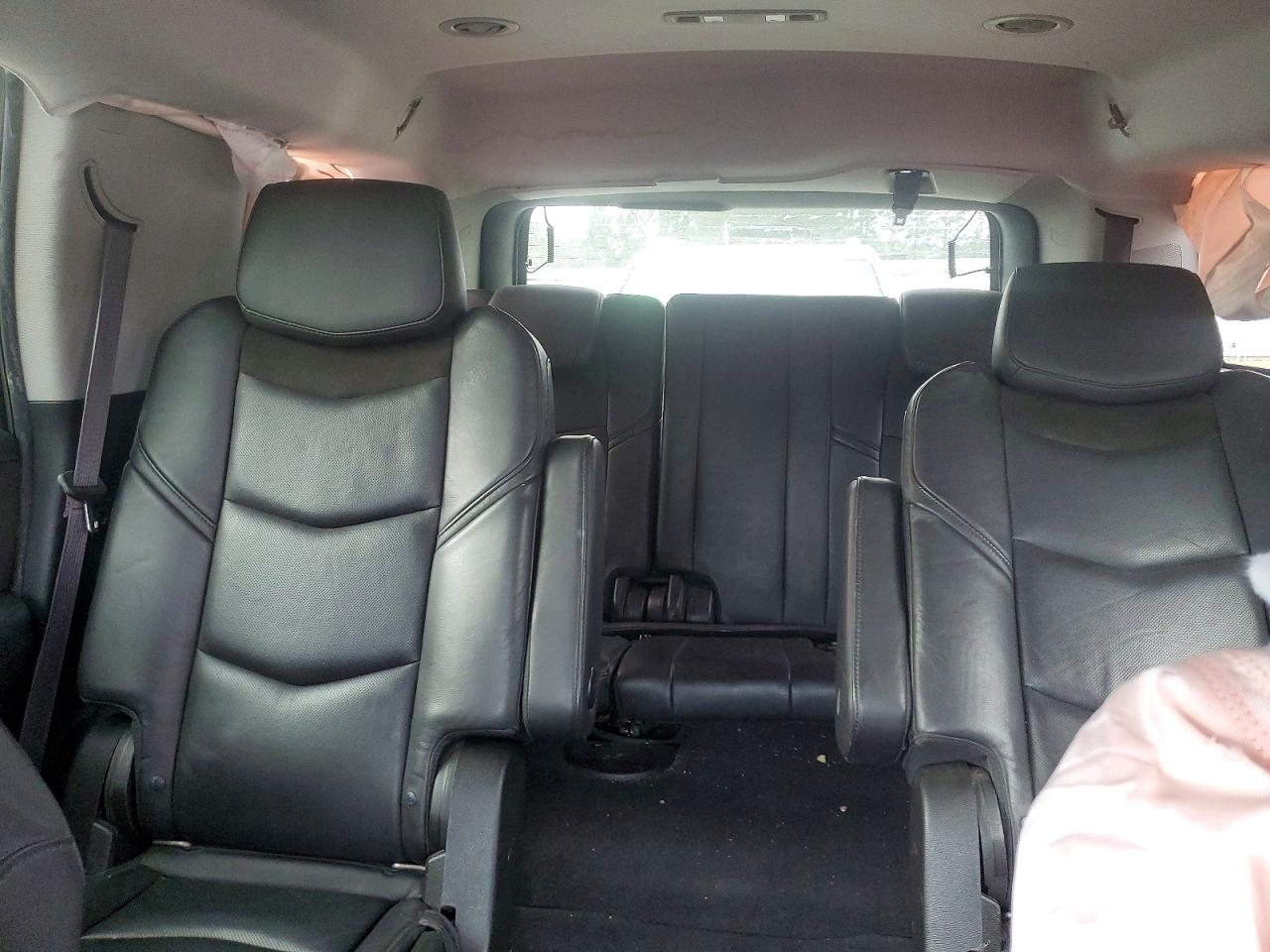 2015 CADILLAC ESCALADE LUXURY photo 19